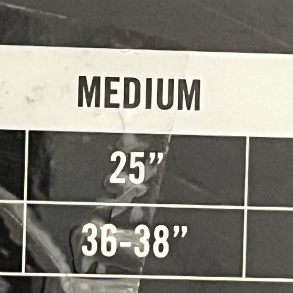 NWT Frye Mens Medium T Shirt and Underwear Bundle. 4 Pack of both. - Picture 8 of 14